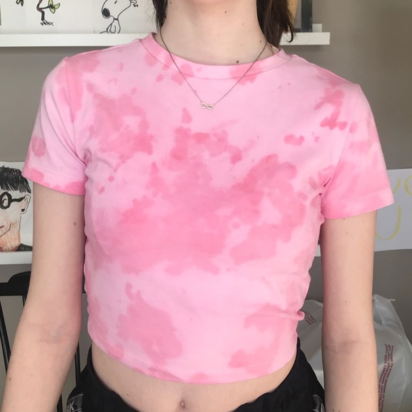 Brandy Melville Tops - SUGAR TIED PASTEL PINK TIE DYE CROPPED TEE